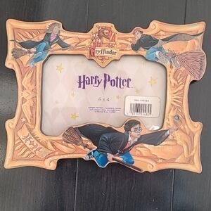 Harry Potter Warner Bros. Gryffindor Frame - Brown and Black 4x6 New Unboxed